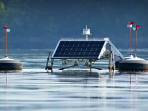 Solar powered water aeration equipment floating in Jordan Lake | Water Purification System The Solar Water Disinfection (SODIS) | Featured