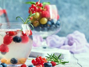 Refreshing summer homemade cocktail with berries | Camping Desserts and Cocktails… And We're Not Talking Molotov | Featured