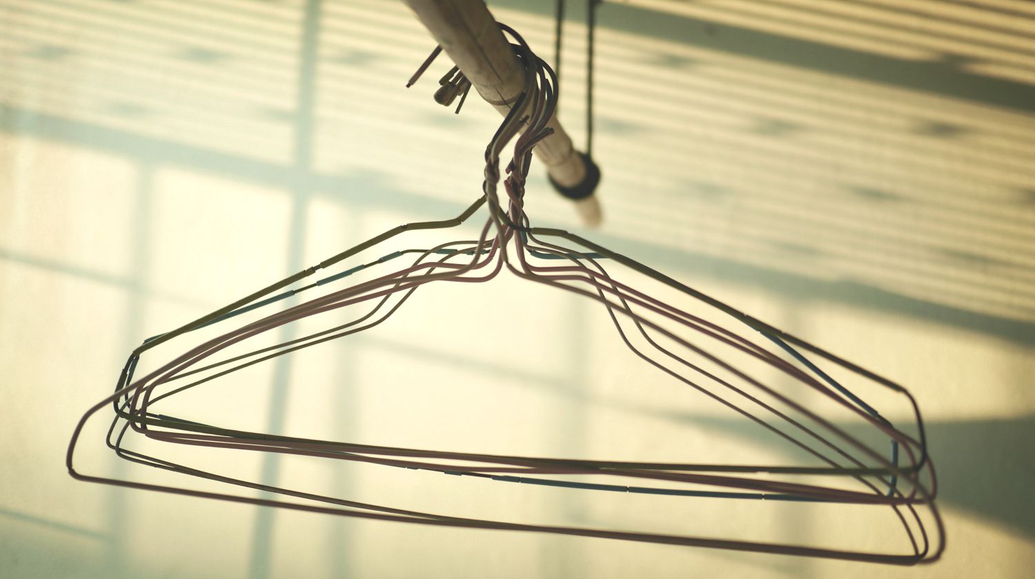 Feature | Hanging wire hanger | Ways To Use A Wire Coat Hanger For Survival