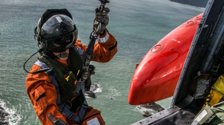 royal navy 771nas search rescue operating survival tips feature ss