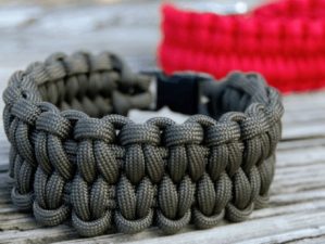 Feature | Coolest Paracord Survival Bracelets | Firekable Paracord Bracelet