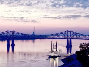 riverboat on Mississippi river | Best Campgrounds In Mississippi | best campgrounds in mississippi | tent camping in mississippi | Featured