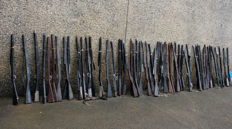 22 long rifle riffles wooden riffles gun long gun pb 1
