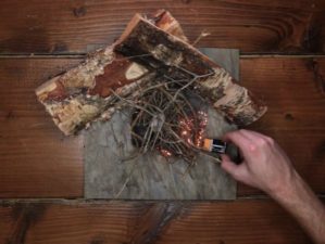 How to Start a Fire With a Battery