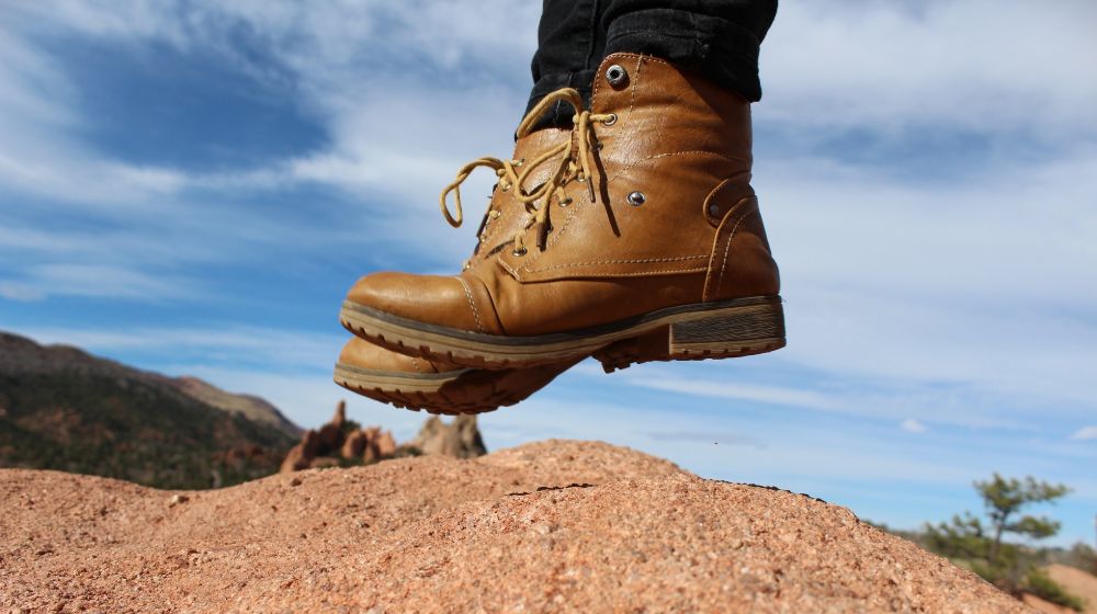 hiking boots feature pb