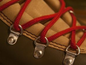 12 Unique Ways Shoelaces Could Save Your Life | Survival Life