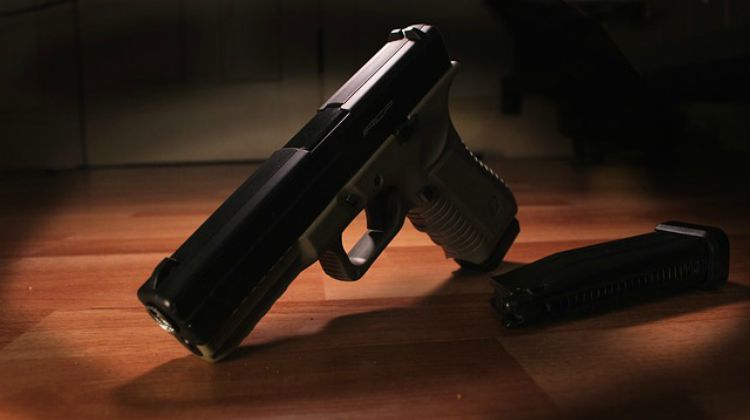 Do you really need to Carry a gun at the Shopping Mall glock gun pistol handgun weapon