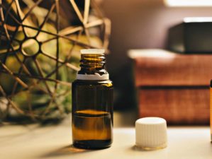 Feature | Essential oils at home | Medicinal Essential Oils Your Medical Kit Should Always Have