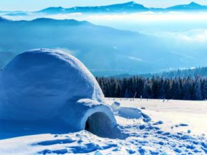 Feature | How To Build An Igloo in 5 Easy Steps
