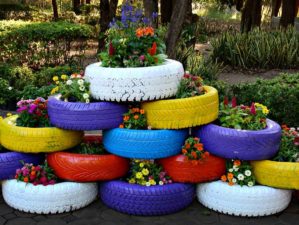 Feature | Old tire used as flowerbed outdoors | Surprising Uses For Old Tires