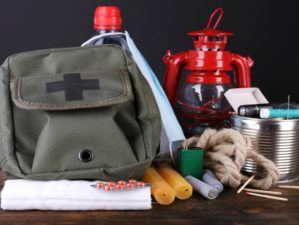 Feature | Survival kit bag | Building A Bug Out Bag
