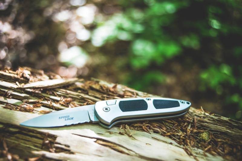 Outdoor survival switchblade jack-knife | New Jersey Knife Laws