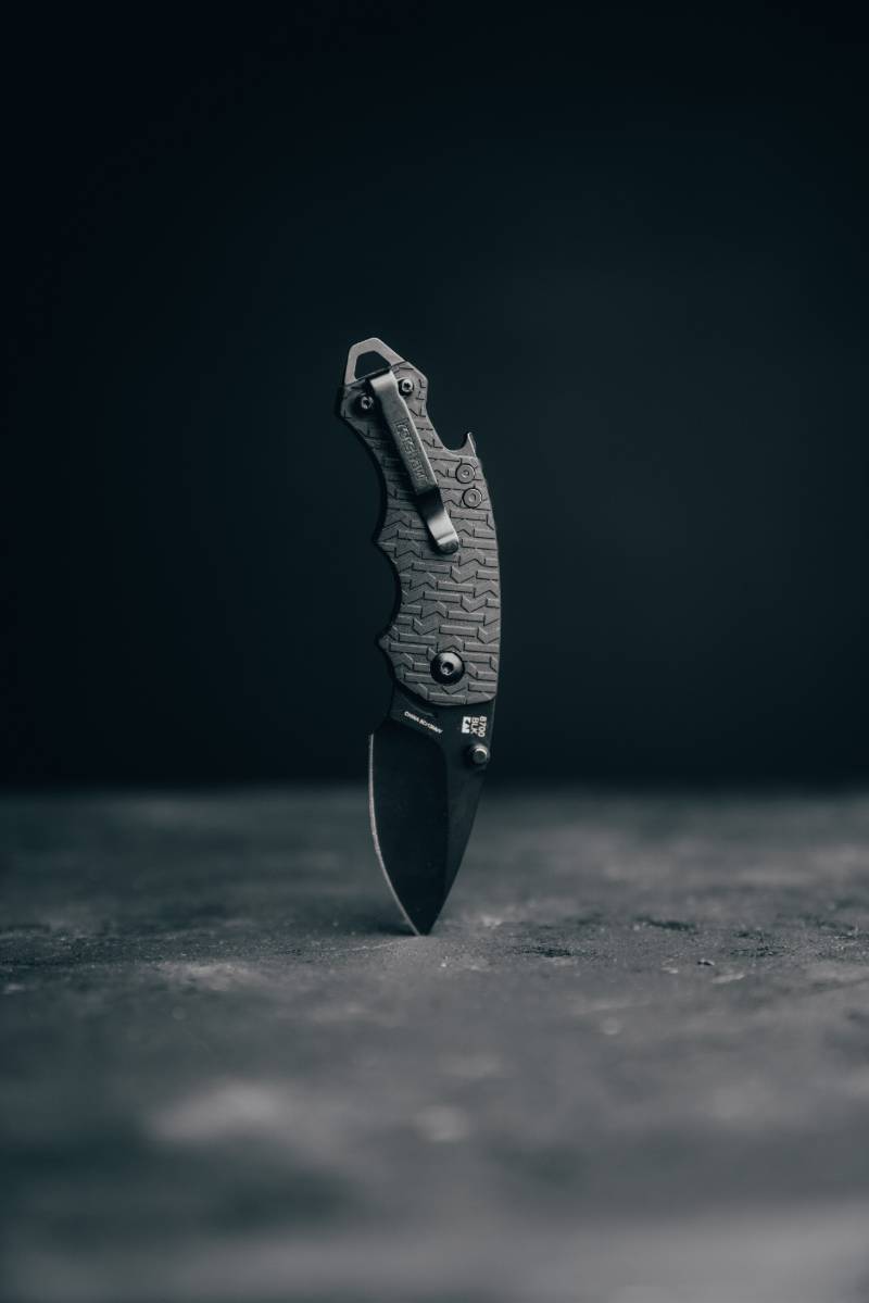 black and silver folding knife | Oregon Knife Laws