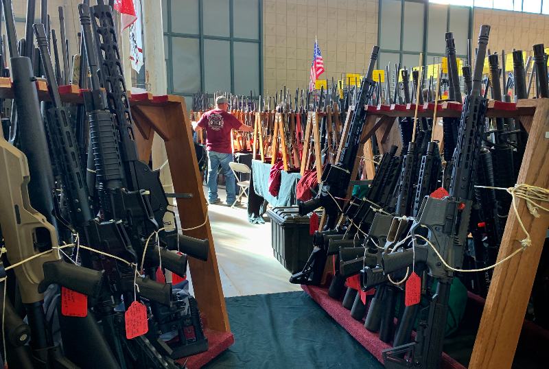 Gun Show where People Can Buy and Sell Guns | Smith and Wesson Shotgun