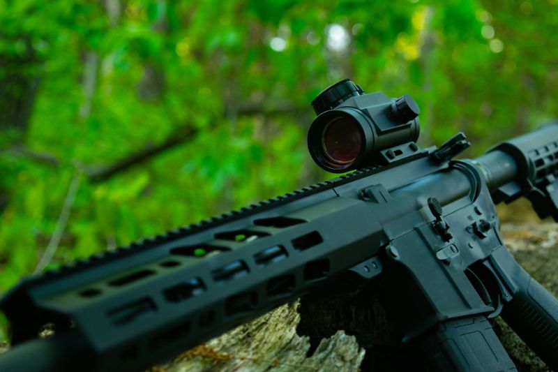 ar15-red-dot-sight Armalite Rifle